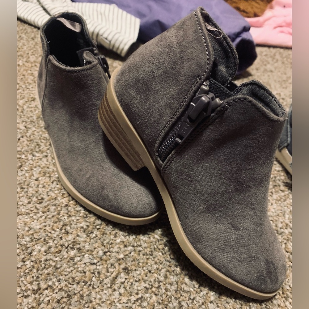 Old Navy Boots NWOT